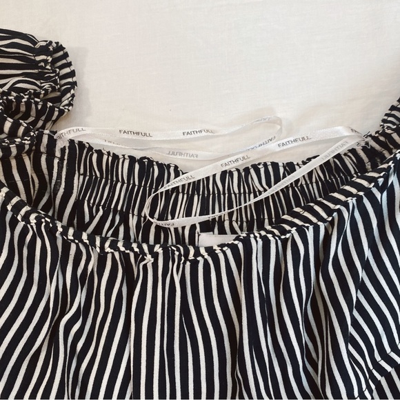 Faithful The Brand Off-Shoulder Top - Picture 6 of 9